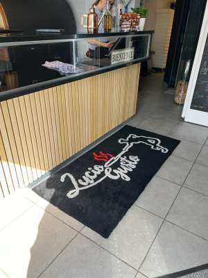 Lucio Gusto à Montzen : Une carpette sur mesure pour cette pizzeria